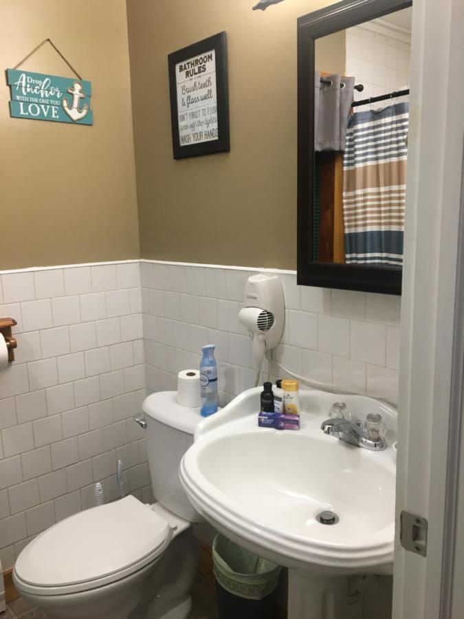 Just Like Being At Home- Newly Renovated Unit North Troy المظهر الخارجي الصورة